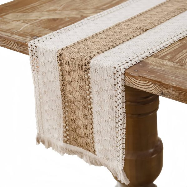 Chemin de table à pompons tissés