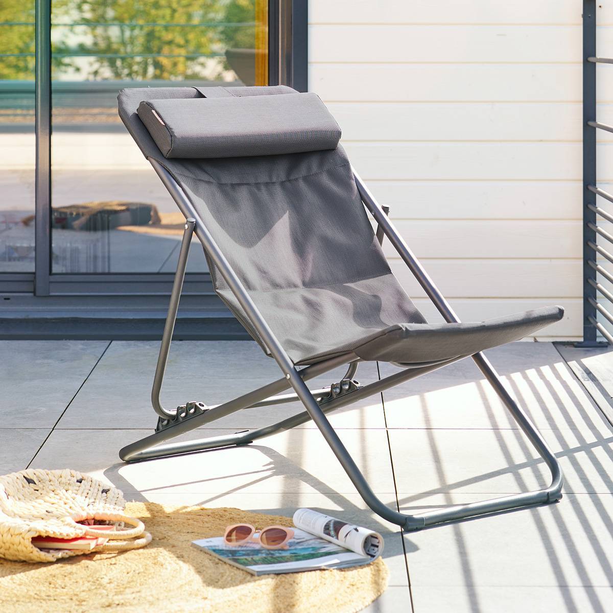 Chilienne de jardin empilable pliable Mirael gris graphite Hespéride